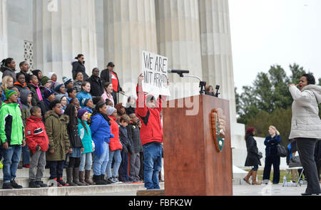 Washington, DC, USA. 15th Jan, 2016. The 12th annual reading of Dr Martin Luther King's "I Have a Dream Speech" by Watkins Elementary School is held at Lincoln Memorial in Washington, DC, the United States, Jan. 15, 2016. Credit:  Bao Dandan/Xinhua/Alamy Live News Stock Photo