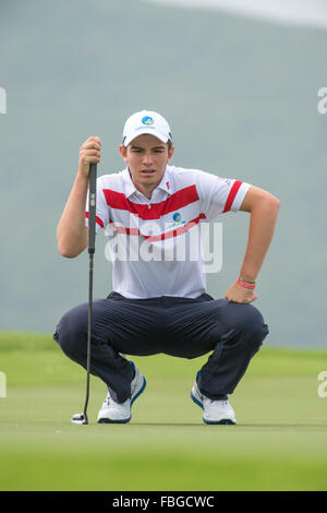 FILE PHOTOS: Clearwater Bay, Hong Kong. 03rd Oct, 2015. Australian Ryan Ruffels on the 2nd green.Asia- Pacific Amateur Golf Championship 2015 Clearwater Bay. Ryan Ruffels turns pro.  Credit:  Jayne Russell/Alamy Live News Stock Photo