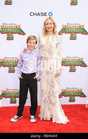 Los Angeles, CA, USA. 16th Jan, 2016. Kate Hudson, son Ryder Robinson at arrivals for KUNG FU PANDA 3 Premiere, TCL Chinese 6 Theatres (formerly Grauman's), Los Angeles, CA January 16, 2016. Credit:  Elizabeth Goodenough/Everett Collection/Alamy Live News Stock Photo