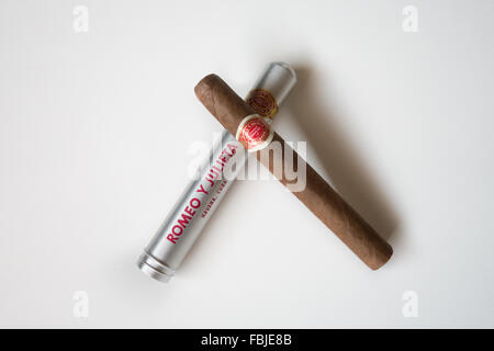 cuban cigar romeo julieta Stock Photo