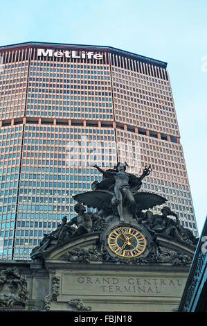 New York, United States of America: MetLife Building and Grand Central Terminal, sunset light, clock Stock Photo