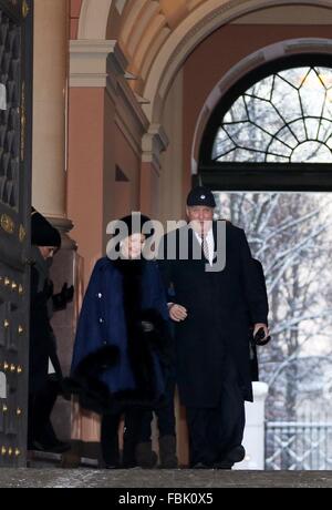 Oslo, 17-01-2016 King Harald and Queen Sonja 25th anniversary of the ascension to the Norwegian throne of Their Majesties King Harald and Queen Sonja The Royal Family attends the events at The Palace Square (Slottsplassen) RPE/Albert Nieboer/Netherlands OUT - NO WIRE SERVICE - Stock Photo