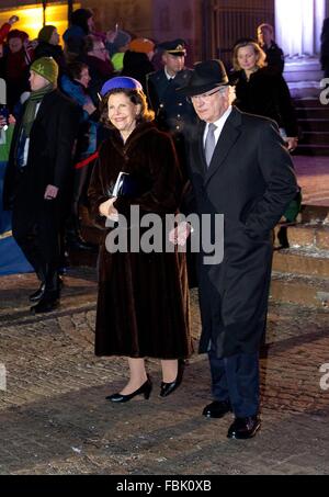 Oslo, 17-01-2016 King Carl Gustaf and Queen Silvia 25th anniversary of the ascension to the Norwegian throne of Their Majesties King Harald and Queen Sonja ?Gala performance in the University Aula RPE/Albert Nieboer/Netherlands OUT - NO WIRE SERVICE - Stock Photo