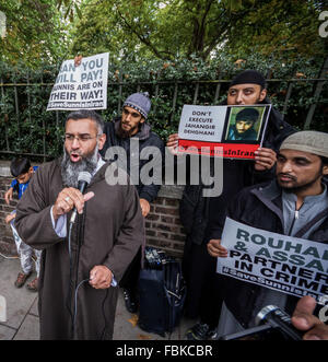 FILE IMAGES: London, UK. 18th Sept, 2013. File Images from 18-09-2013: Mohammed Reza Haque (2nd right), 35, known as the ‘Giant’ suspected to be the second British Islamic extremist thought to be among a team of executioners who shot dead five “spies” in Syria early this year. See here in 2013 at an Islamist protest opposite the Iranian Embassy with radical cleric Anjem Choudary (left with mic) Credit:  Guy Corbishley/Alamy Live News Stock Photo