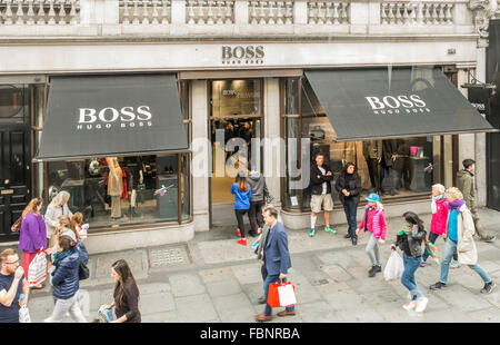 methodologie Bijdrager krullen Hugo Boss store at a retail shopping centre Stock Photo - Alamy
