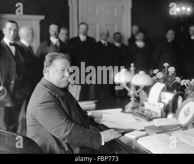 William Howard Taft, 27th President of the USA, signing the New Mexico Statehood Bill, January 1912 Stock Photo
