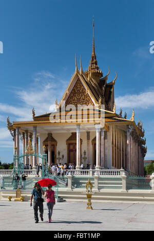 Silver Pagoda, Wat Preah Keo Morakot, Preah Vihear Morakot at the Royal Palace, Temple of the Emerald Buddha, Phnom Penh Stock Photo