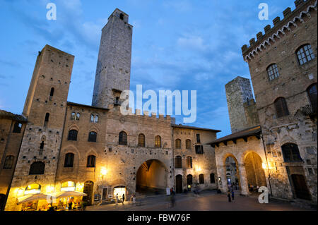 Palazzo del Podestà, Piazza del Duomo, San Gimignano, Tuscany, Italy Stock Photo