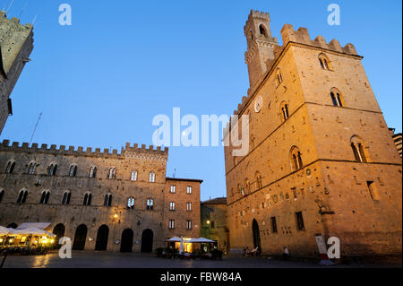 Palazzo dei Priori, Piazza dei Priori, Volterra, Tuscany, Italy Stock Photo