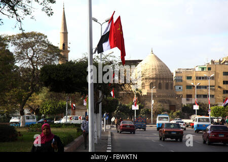 Cario, Egypt. 19th Jan, 2016. Chinese and Egyptian national flags are seen along the streets in Cairo, capital of Egypt, Jan. 19, 2016. © Ahmed Gomaa/Xinhua/Alamy Live News Stock Photo