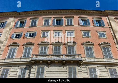 Palazzo Chigi-zondadari, A Building Overlooking The Piazza Del Campo 