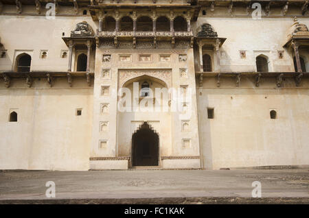 Exterior view of Datia Palace. Also known as Bir Singh Palace or Bir Singh Dev Palace. The specialty of this palace is that it i Stock Photo