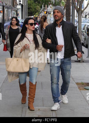 Kyle Richards out with her family in Beverly Hills  Featuring: Kyle Richards, Mauricio Umansky Where: Los Angeles, California, United States When: 19 Dec 2015 Stock Photo