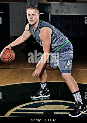 Chino Hills, CA. 8th Dec, 2015. Nationally Ranked Top Prep Basketball player Grant Trueman #22 of Chino Hills High School.Chino Hills Basketball Team Photo Day and Media photos.Mandatory Photo Credit: Louis Lopez/Cal Sport Media. © csm/Alamy Live News Stock Photo