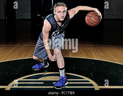 Chino Hills, CA. 8th Dec, 2015. Nationally Ranked Top Prep Basketball player Pierce Richards #10 of Chino Hills High School.Chino Hills Basketball Team Photo Day and Media photos.Mandatory Photo Credit: Louis Lopez/Cal Sport Media. © csm/Alamy Live News Stock Photo