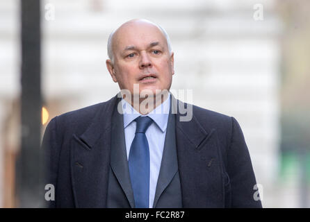 Iain Duncan Smith,Secretary of state for work and pensions,arrives at Number 10 Downing Street for a Cabinet meeting Stock Photo