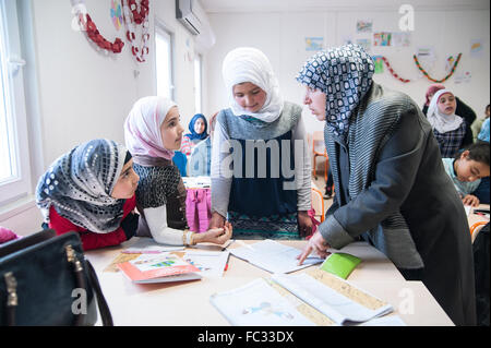 TURKEY, KILIS: UNICEF school “School of Hope” for Syrian refugees. 1266 attend it in two shifts. Stock Photo