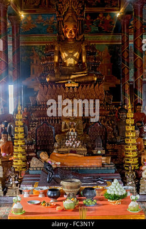 Buddhist monastery Wat Phnom Stock Photo
