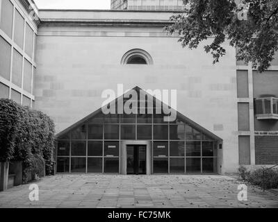 Black and white Tate Britain in London Stock Photo