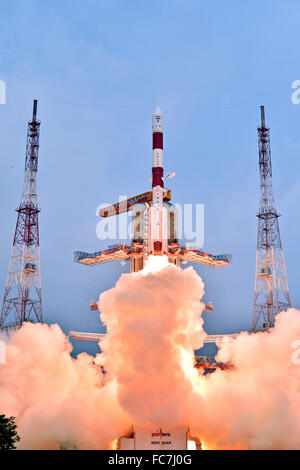 Sriharikota, India. 20th Jan, 2016. PSLV-C31 rocket of Indian Space Research Organisation (ISRO) carrying IRNSS-1E satellite lifts off from the Satish Dhawan Space Center in Sriharikota, Andhra Pradesh, India, Jan. 20, 2016. India Wednesday successfully launched its fifth navigation satellite from the spaceport of Sriharikota in the southern state of Andhra Pradesh. Credit:  ISRO/Xinhua/Alamy Live News Stock Photo