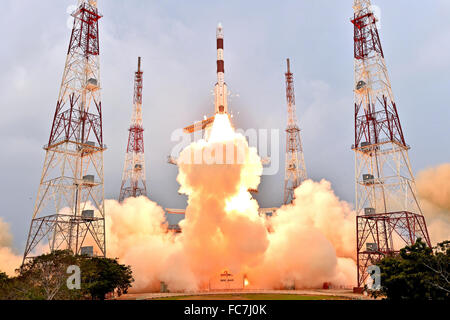 Sriharikota, India. 20th Jan, 2016. PSLV-C31 rocket of Indian Space Research Organisation (ISRO) carrying IRNSS-1E satellite lifts off from the Satish Dhawan Space Center in Sriharikota, Andhra Pradesh, India, Jan. 20, 2016. India Wednesday successfully launched its fifth navigation satellite from the spaceport of Sriharikota in the southern state of Andhra Pradesh. Credit:  ISRO/Xinhua/Alamy Live News Stock Photo