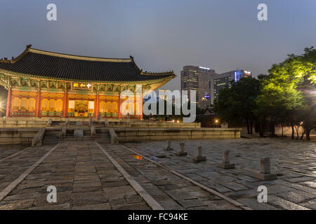 Junghwa-jeon (Throne Hall), Deoksugung Palace, traditional Korean building, illuminated at dusk, Seoul, South Korea, Asia Stock Photo