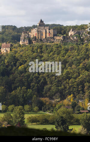 Castelnaud-la-Chapelle Chateau and village, Dordogne, France Stock Photo