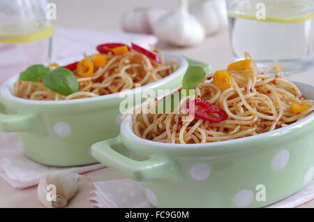 spaghetti aglio e olio e peperoncino Stock Photo