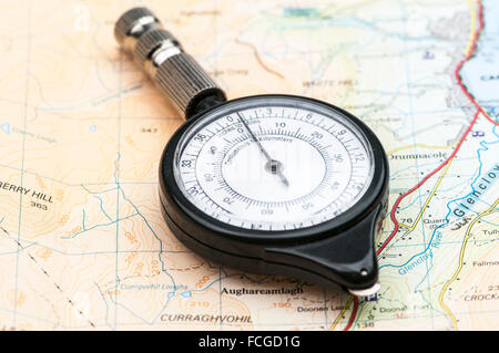 Map Wheel On A Map Used For Measuring Distances With Different Scales Fcgd1g 