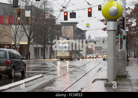 Seattle, USA. 23rd Jan, 2016. Streetcar pulling into the Broadway & Denny Station during the Settle Streetcar First Hill Line inaugural run on January 23, 2016. The First Hill Streetcar is a 4 kilometer-long line that connects Pioneer Square and Capitol Hill via the International District, Yesler Terrace, and First Hill. It is the second line implemented after the South Lake Union Streetcar opened in 2007. Credit:  Paul Gordon/Alamy Live News Stock Photo