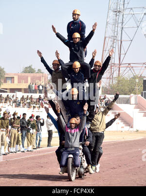 Bikaner, India. 23rd Jan, 2016. Bikaner: Rajasthan police daredevils perform during Republic Day full dress rehearsal in Bikaner, Rajasthan. © Dinesh Gupta/Pacific Press/Alamy Live News Stock Photo