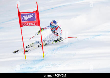 Cortina d’Ampezzo, Italy 24 January 2016. VONN Lindsey (Usa) competing in the Audi Fis Alpine Skiing World Cup Women’s Super G on the Olympia Course in the dolomite mountain range. Credit:  MAURO DALLA POZZA/Alamy Live News Stock Photo