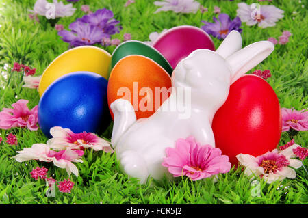 Ostereier auf Blumenwiese - easter eggs on flower meadow 06 Stock Photo