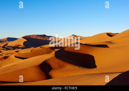 China, Inner Mongolia, Badain Jaran desert, Gobi desert Stock Photo