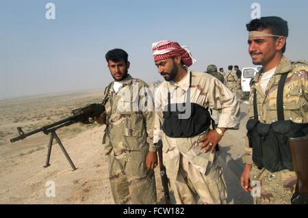 New reconstituted Iraqi army after the 2003 war, checkpoint on the highway Basra - Nasiriya Stock Photo