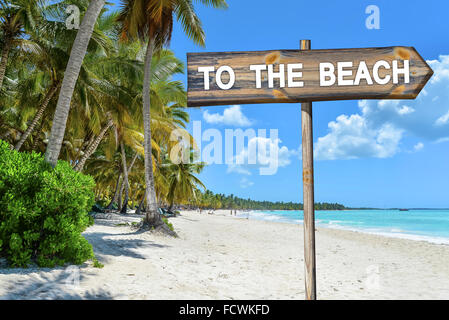 Beach Wood Sign with text To The Beach, Palm Trees, Tropical See and ...