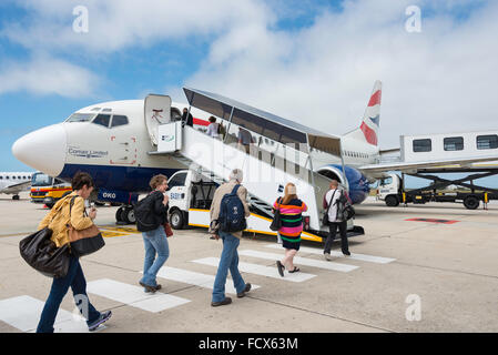 Passengers boarding Comair Boeing 737 aircraft, Port Elizabeth International Airport, Port Elizabeth, Eastern Cape, South Africa Stock Photo