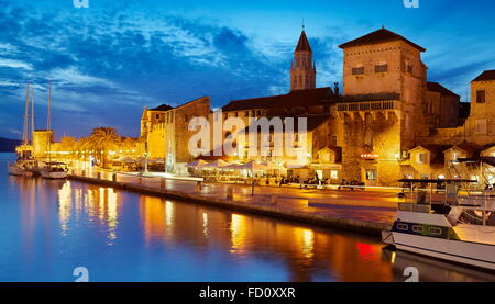 Trogir, seafront harbor in the Old Town in Trogir, Croatia Stock Photo