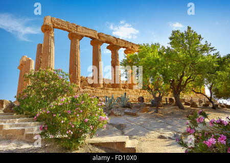 Agrigento - Temple of Hera in Valley of Temples (Valle dei Templi), Agrigento (Girgenti), Sicily, Italy UNESCO Stock Photo