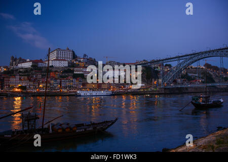 Dom Luís I Bridge, Porto, Portugal looking across the river to Porto from Gaia Stock Photo