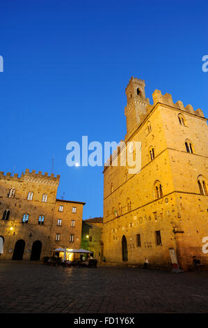 Palazzo dei Priori, Piazza dei Priori, Volterra, Tuscany, Italy Stock Photo