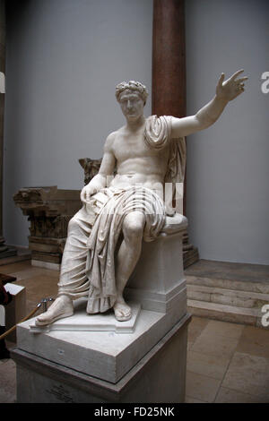 the ancient sculpture of the Roman Emperor Augustsu (Octavian) - Pergamonmuseum, Museumsinsel, Berlin-Mitte. Stock Photo