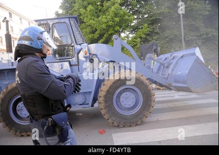 Milan, Italy, evacuation of a building occupied by young antagonists Stock Photo