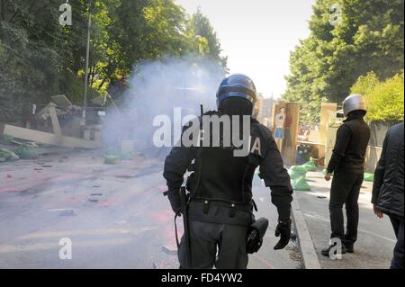 Milan, Italy, evacuation of a building occupied by young antagonists Stock Photo