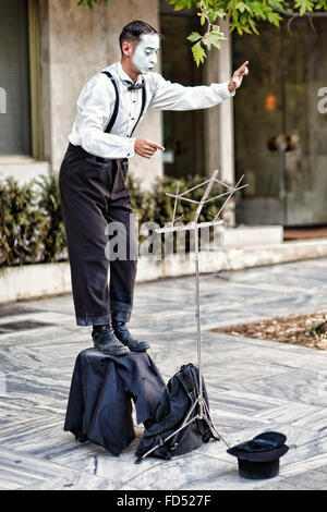 A mime performs in the streets of Athens, Greece Stock Photo