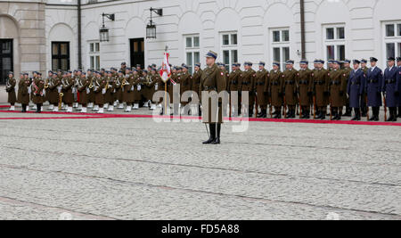 Warsaw, Poland. 28th Jan, 2016. Polish soldiers await the the beginning of the official welcoming ceremony of the Croatian President, Kolinda Grabar-Kitarovic, in Warsaw. Croatian President, Kolinda Grabar-Kitarovic met with Polish President Andrzej Duda in the Presidential Palace in Poland's capital, Warsaw during her official visit to Poland. Credit:  PACIFIC PRESS/Alamy Live News Stock Photo