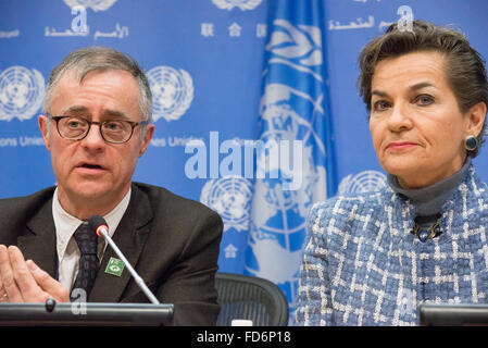 New York, United States. 27th Jan, 2016. ERAPF CEO Philppe Defosses (left) briefs the press. In conjunction with the opening of the 2016 Investors Summit on Climate Change, a panel of experts, including Christiana Figueres, Executive Secretary for the UN Framework Convention on Climate Change, held a press conference at United Nations Headquarters in New York City. © Albin Lohr-Jones/Pacific Press/Alamy Live News Stock Photo