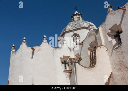 Facade of the fortress like Mexican baroque Sanctuary of Atotonilco and Santa Escuela de Cristo, an important Catholic shrine in Atotonilco, Mexico. Stock Photo