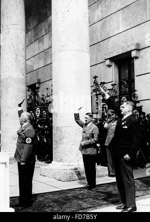 Adolf Wagner, Adolf Hitler and August von Finck in the Haus der Deutschen Kunst, 1937 Stock Photo