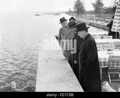 Ribbentrop, Chamberlain and von Dirksen at Rasthof Chiemsee, 1938 Stock Photo